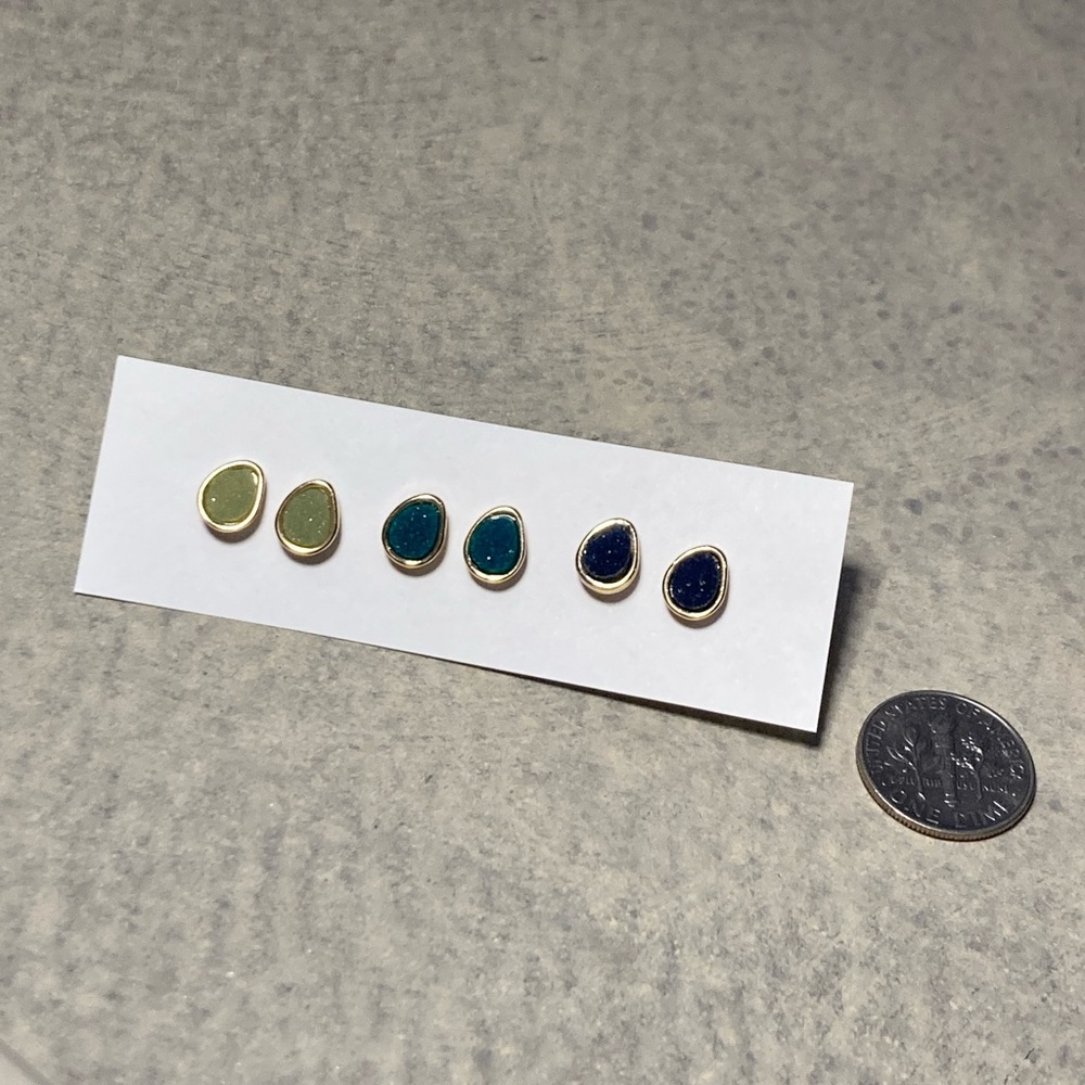 Set of Stud Earrings